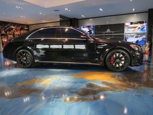 Used 2014 Mercedes-Benz S 63 AMG 4MATIC Sedan image 11