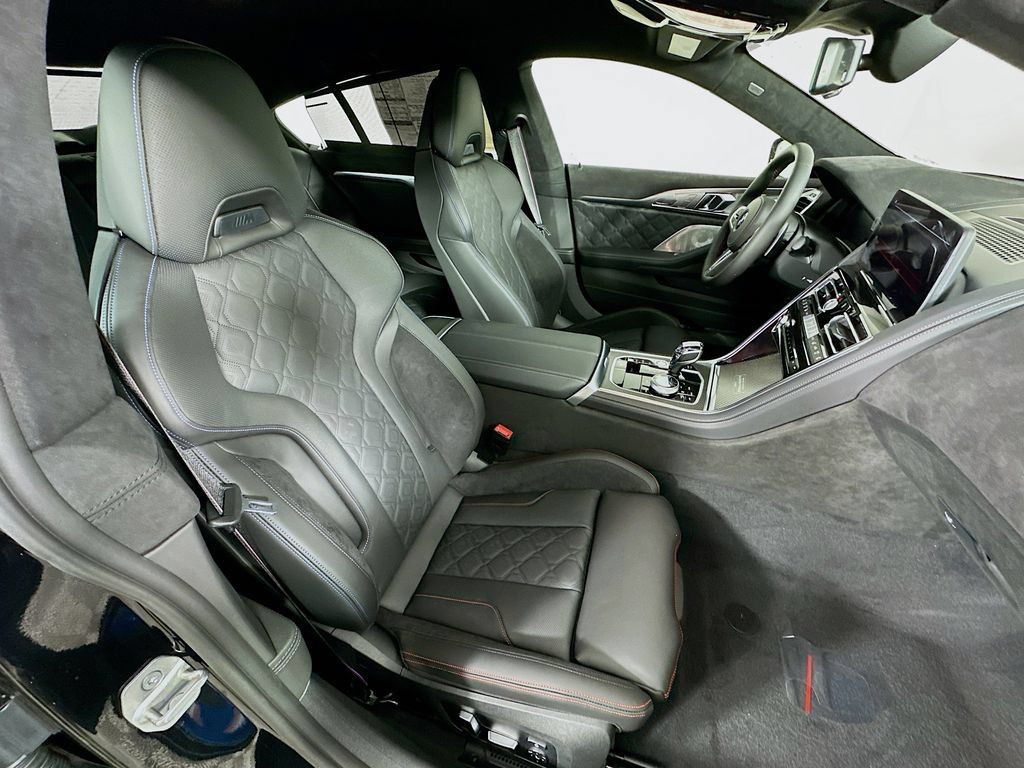 Used 2026 BMW M850i xDrive AWD/4WD image 33