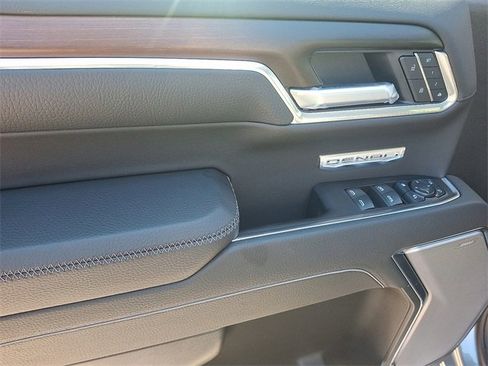 Used 2026 GMC Sierra 1500 Denali image 12