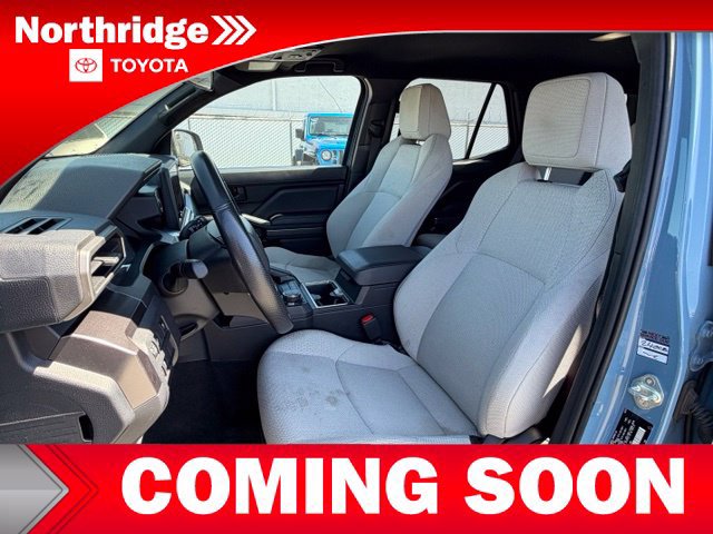 Used 2025 Toyota 4Runner SR5 AWD/4WD image 6