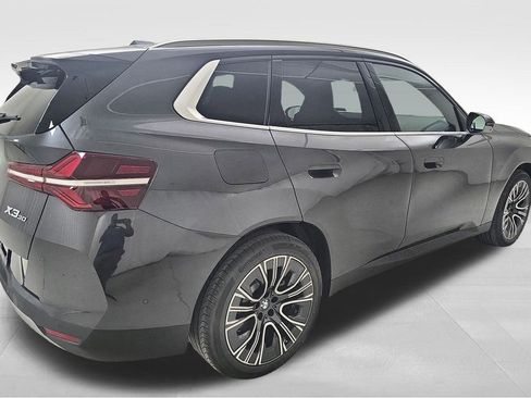 New 2025 BMW X3 xDrive30i w/ Premium Package image 9