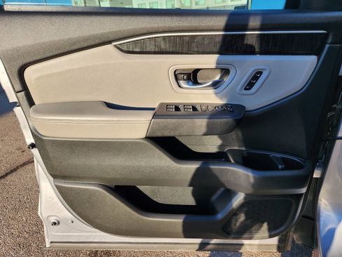 Used 2023 Honda Pilot Elite image 21