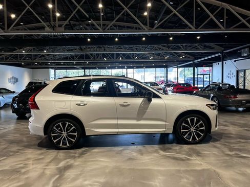 Used 2024 Volvo XC60 B5 Plus w/ Protection Package Premier AWD/4WD image 6
