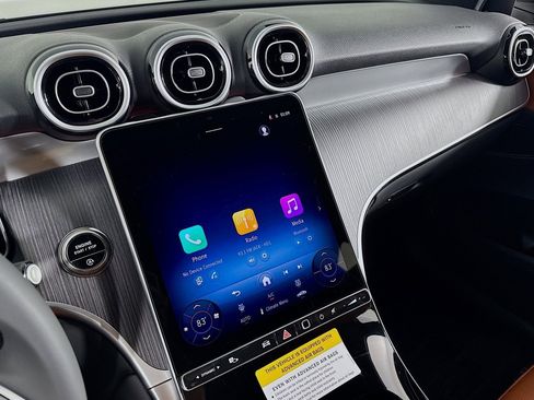 New 2026 Mercedes-Benz GLC 300 image 19