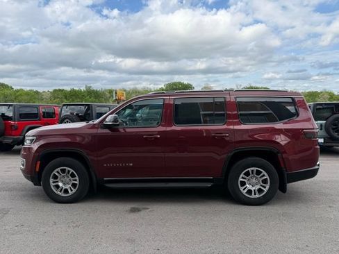 Used 2024 Jeep Wagoneer 4WD w/ Convenience Group I image 6