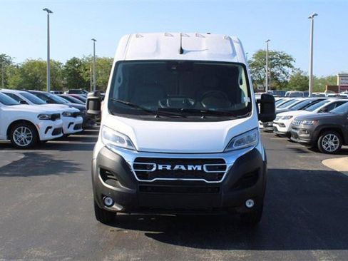 New 2024 RAM ProMaster 2500 w/ Quick Order Package 22H SLT+ image 9