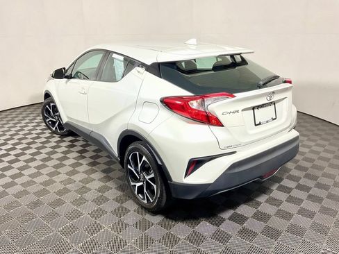 Used 2018 Toyota C-HR XLE FWD image 12