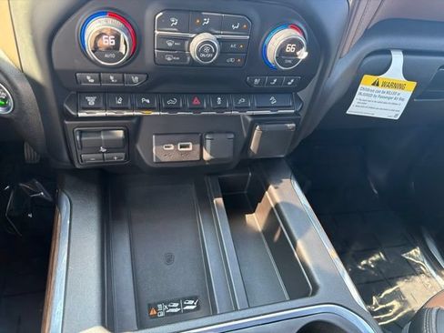 Used 2022 Chevrolet Silverado 2500 High Country w/ Z71 Off-Road Package AWD/4WD image 19