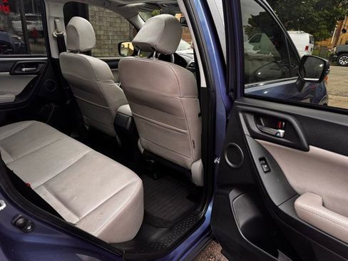 Used 2015 Subaru Forester 2.5i Touring w/ Eyesight & Navigation System AWD/4WD image 28