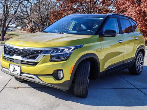 Used 2023 Kia Seltos SX AWD/4WD image 3