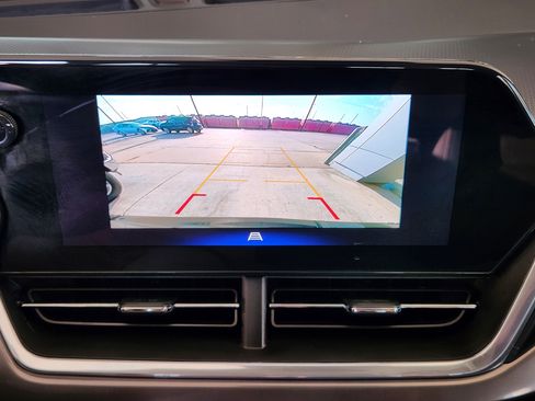 Certified 2024 Chevrolet Trax ACTIV w/ Driver Confidence Package image 19