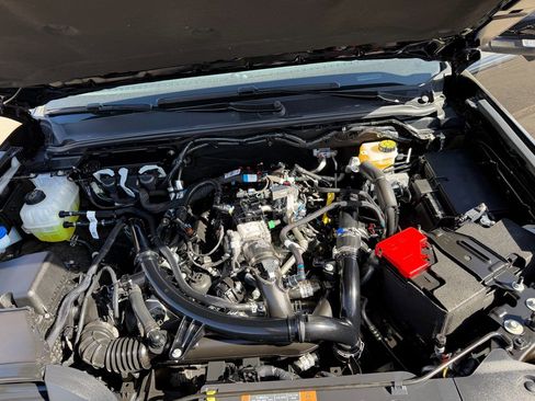 Used 2025 Ford Ranger Lariat w/ Black Appearance Package image 20