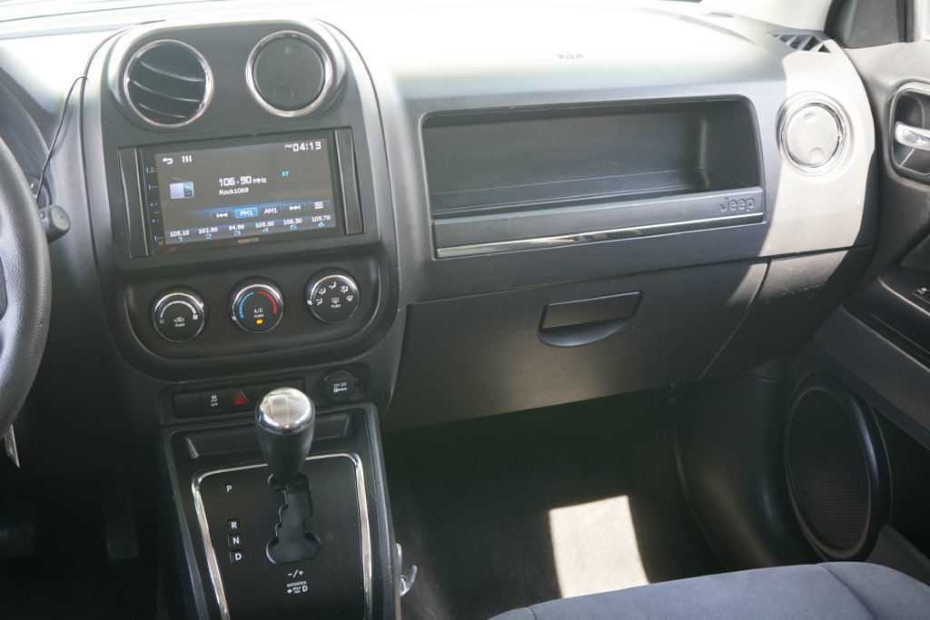 Used 2015 Jeep Patriot Sport w/ Power Value Group FWD image 22