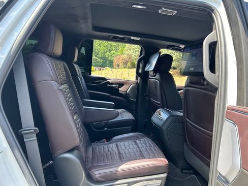 Used 2023 Cadillac Escalade V w/ LPO, ONYX Package AWD/4WD image 50
