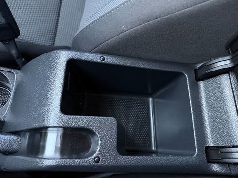 Used 2013 Volkswagen Jetta S image 47