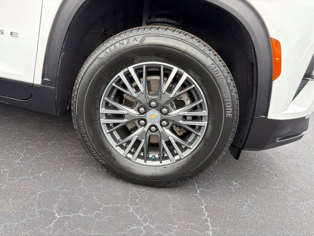Used 2024 Chevrolet Traverse LS FWD image 8