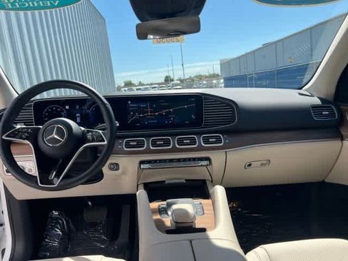 Certified 2025 Mercedes-Benz GLE 450e 4MATIC image 16