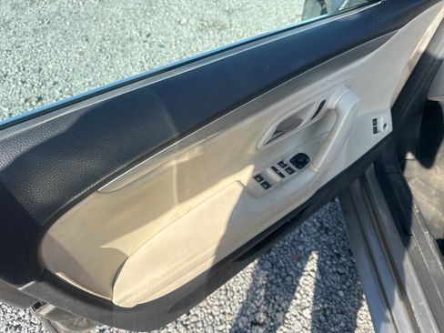 Used 2010 Volkswagen CC Sport image 12