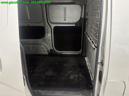 Used 2017 Chevrolet City Express LT w/ Technology Package FWD image 15