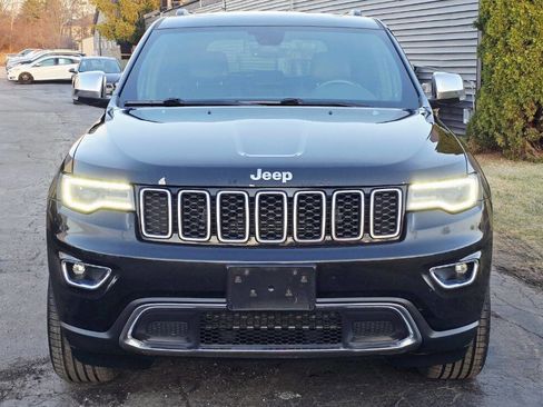 Used 2017 Jeep Grand Cherokee Limited w/ Luxury Group II image 9