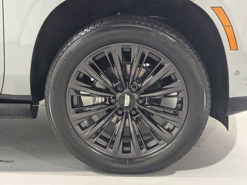 Used 2025 Cadillac Escalade Sport w/ LPO, ONYX Package RWD image 35
