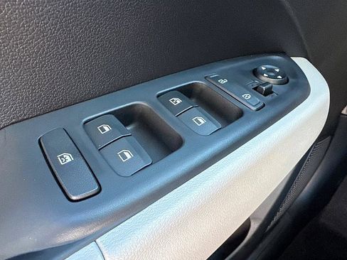 New 2026 Hyundai Venue SEL image 14