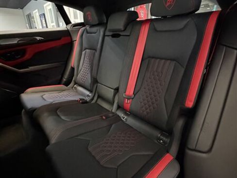 Used 2025 Lamborghini Urus SE AWD/4WD image 18