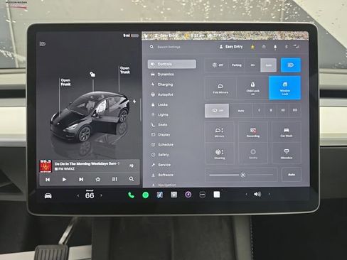 Used 2025 Tesla Model Y Long Range image 26
