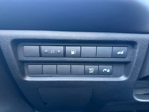 New 2025 Mitsubishi Outlander SE image 17