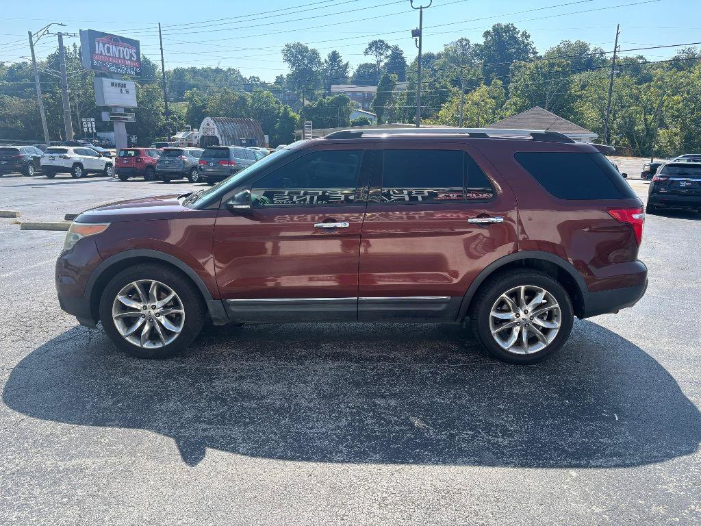 Used 2015 Ford Explorer XLT w/ Equipment Group 202A FWD image 3