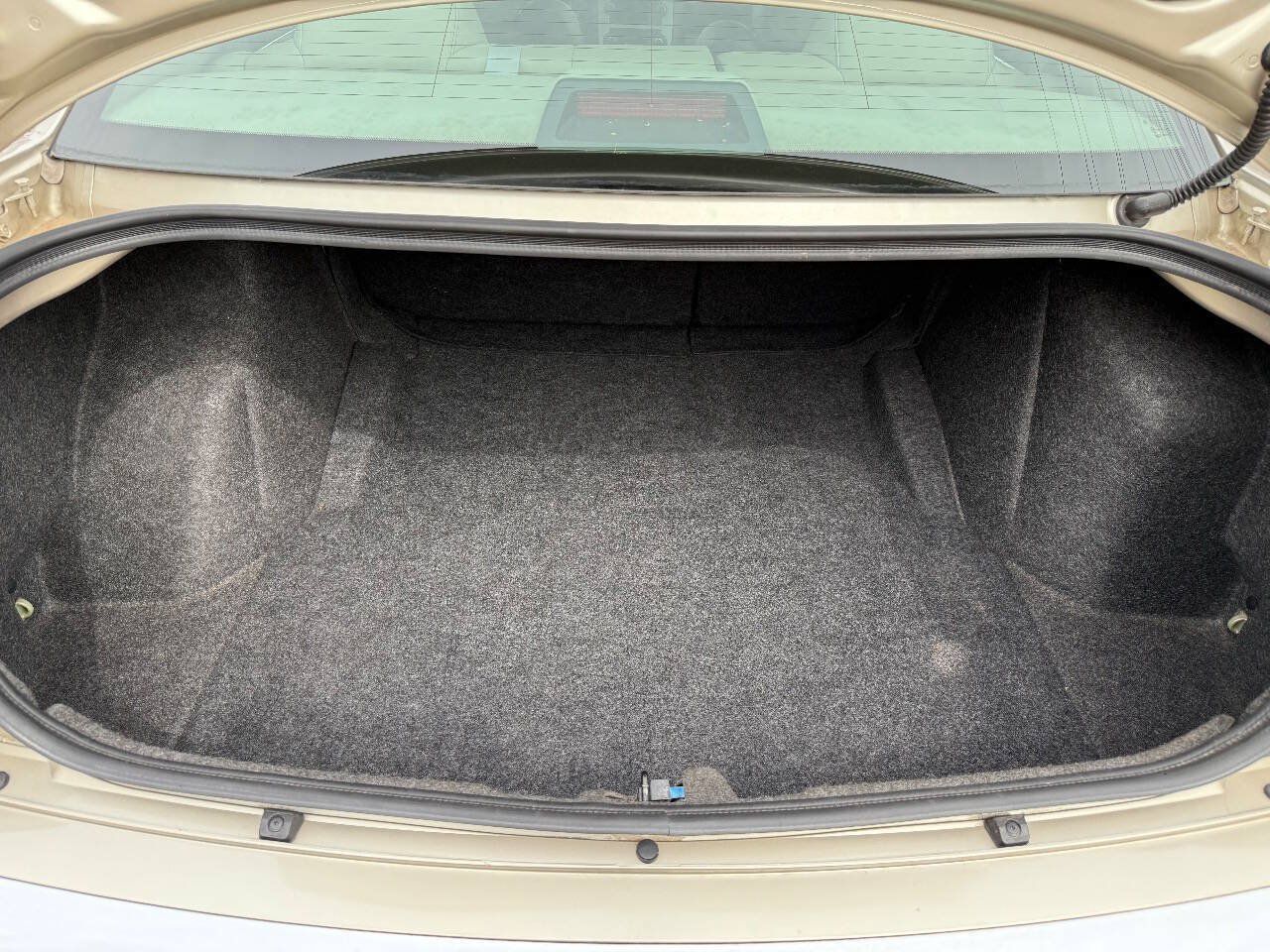 Used 2006 Chrysler 300 C RWD image 12
