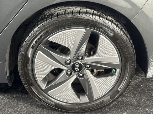 Used 2022 Hyundai Ioniq Limited image 14