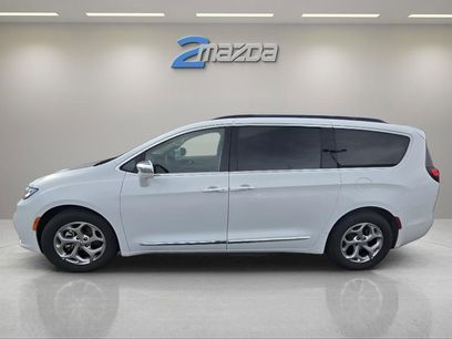 Used 2022 Chrysler Pacifica Limited