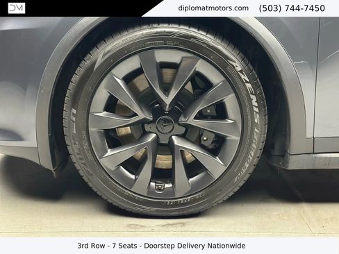 Used 2023 Tesla Model X image 40