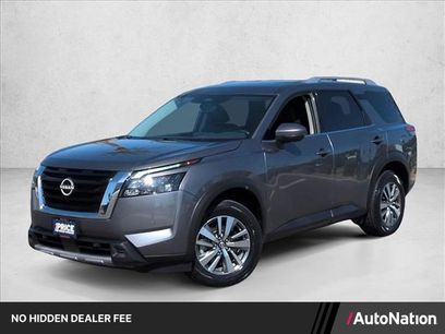 Used 2025 Nissan Pathfinder SL