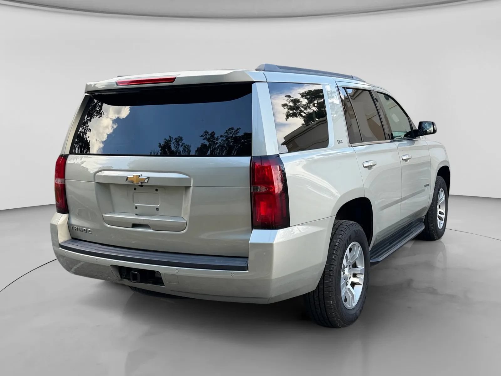 Used 2017 Chevrolet Tahoe LS w/ Max Trailering Package RWD image 5