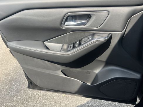 New 2026 Nissan Rogue SV FWD image 13