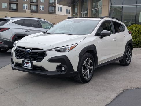 Used 2025 Subaru Crosstrek 2.0i Premium image 10