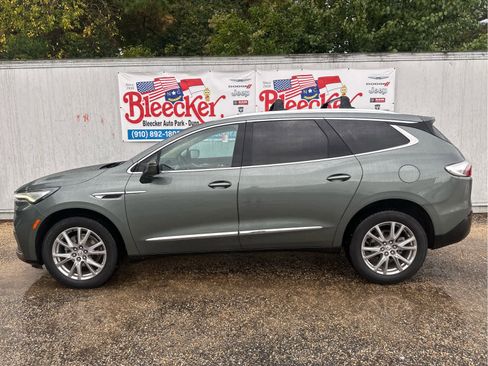 Certified 2023 Buick Enclave Essence w/ Experience Buick Package image 7