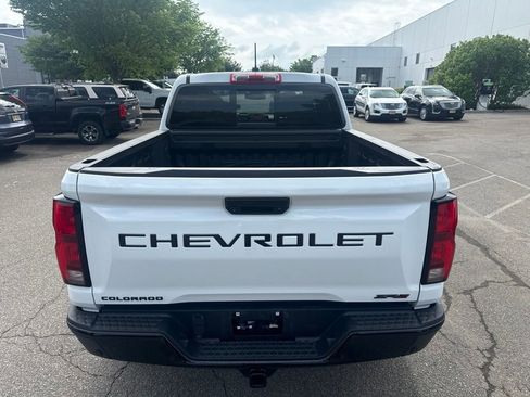 Used 2024 Chevrolet Colorado ZR2 w/ Safety Package AWD/4WD image 10