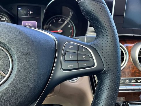 Used 2019 Mercedes-Benz GLC 300 image 25