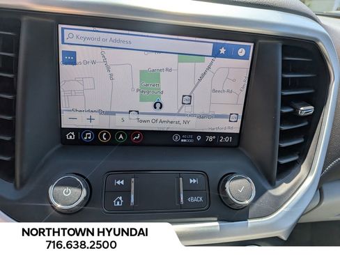 Used 2021 GMC Acadia SLT w/ Technology Package AWD/4WD image 10