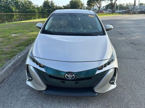 Used 2019 Toyota Prius Prime Advanced FWD image 9