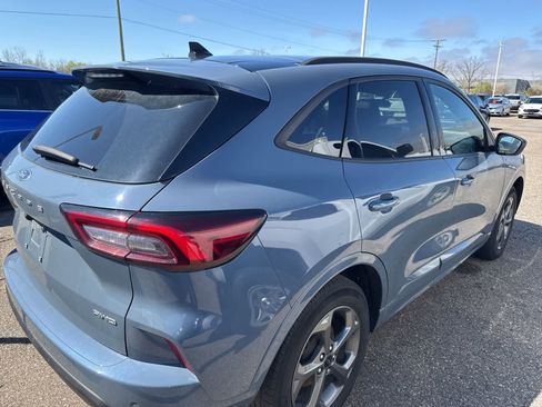 Used 2024 Ford Escape ST-Line w/ Tech Pack #1 image 9