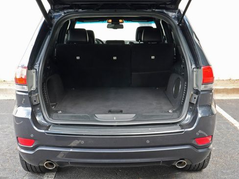 Used 2015 Jeep Grand Cherokee Altitude AWD/4WD image 9