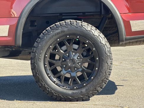 Used 2016 Ford F150 Lariat w/ Equipment Group 502A Luxury AWD/4WD image 26