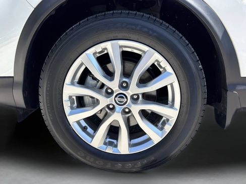 Used 2021 Nissan Rogue Sport SV FWD image 29