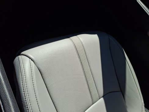 Certified 2023 Honda Pilot Touring image 26