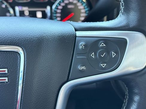 Used 2018 GMC Sierra 1500 SLT image 30