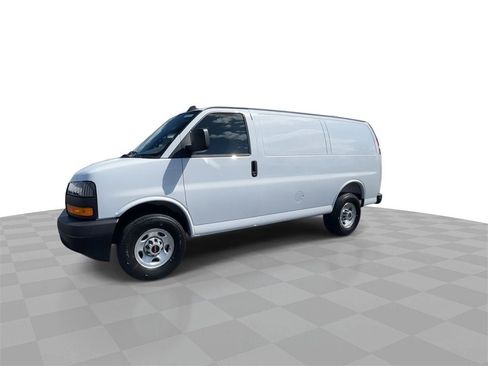 New 2025 GMC Savana 2500 w/ Communications Package image 4
